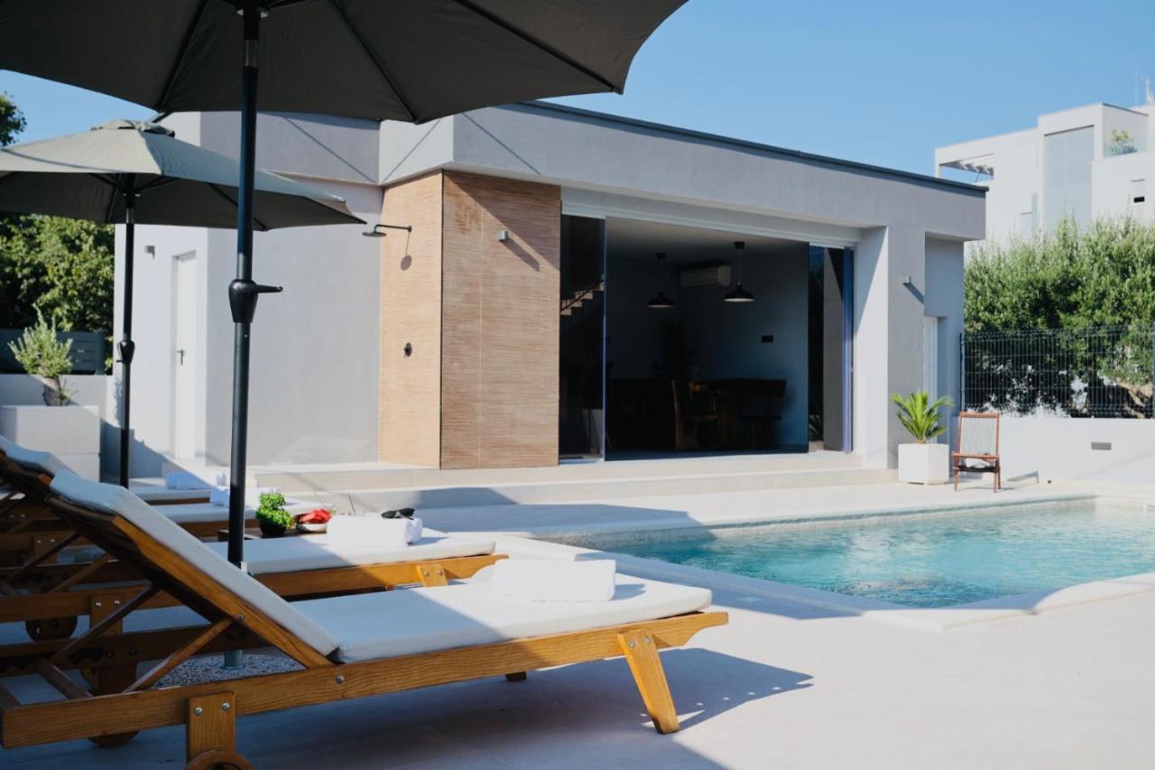 Holiday Home Tia Split Exterior foto